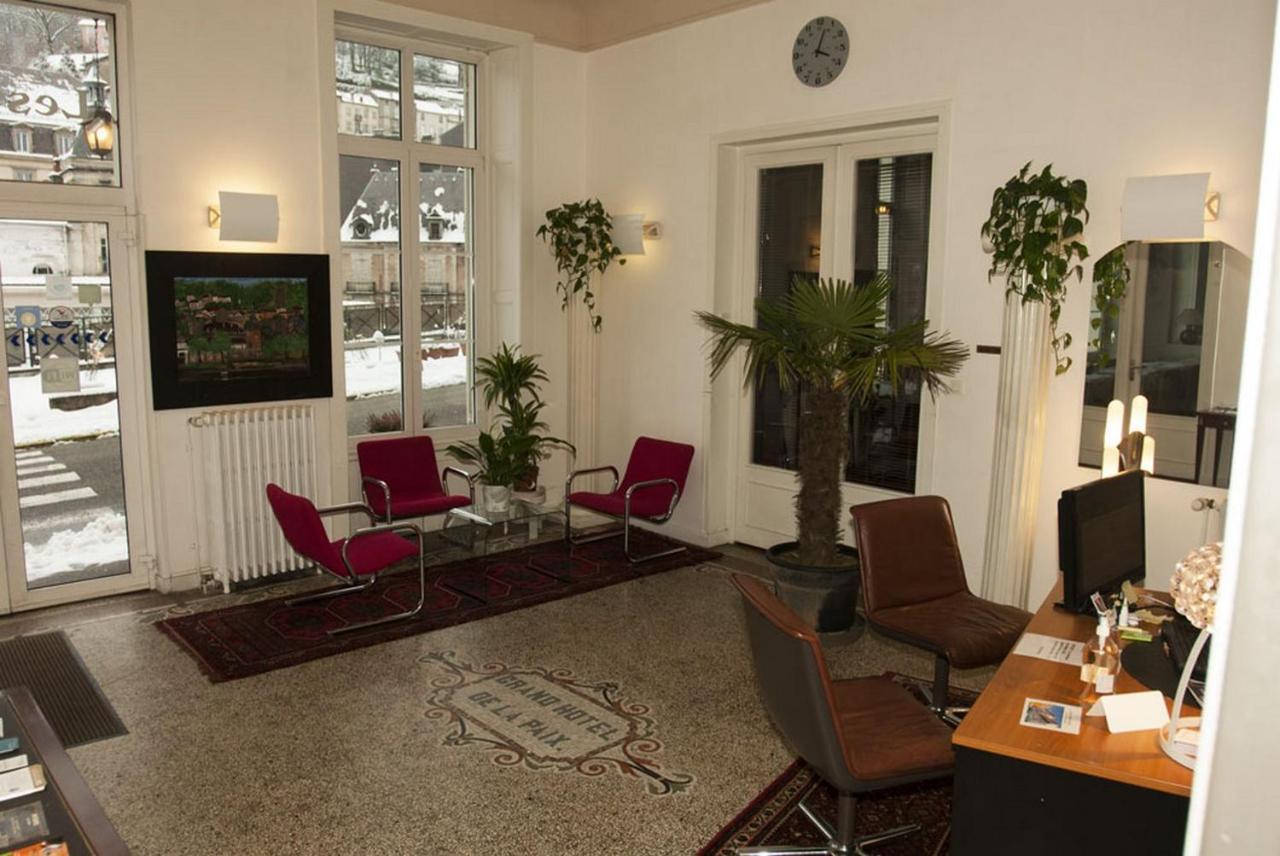 Acacias Apparts Hotel 플롬비에레레뱅 외부 사진