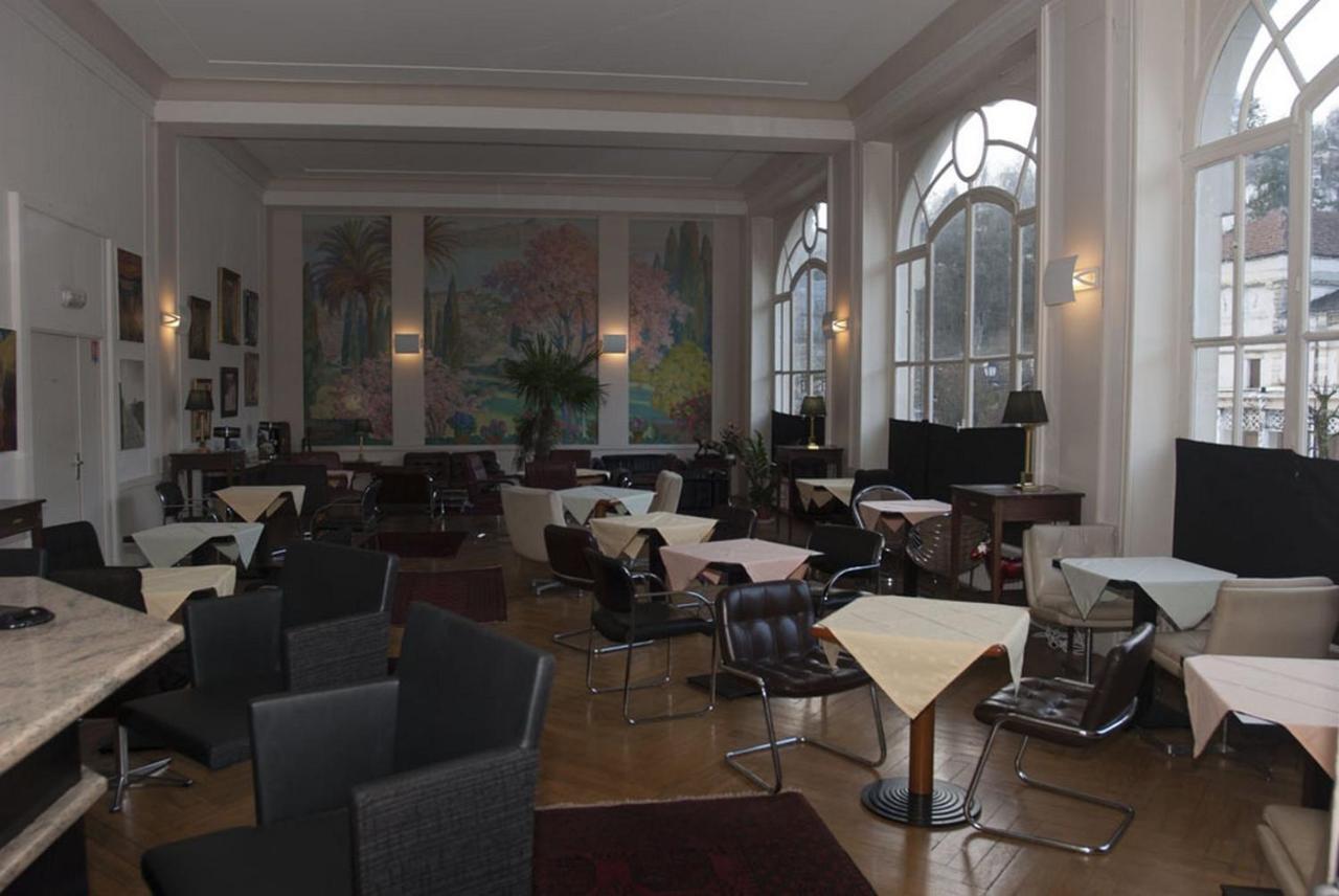 Acacias Apparts Hotel 플롬비에레레뱅 외부 사진