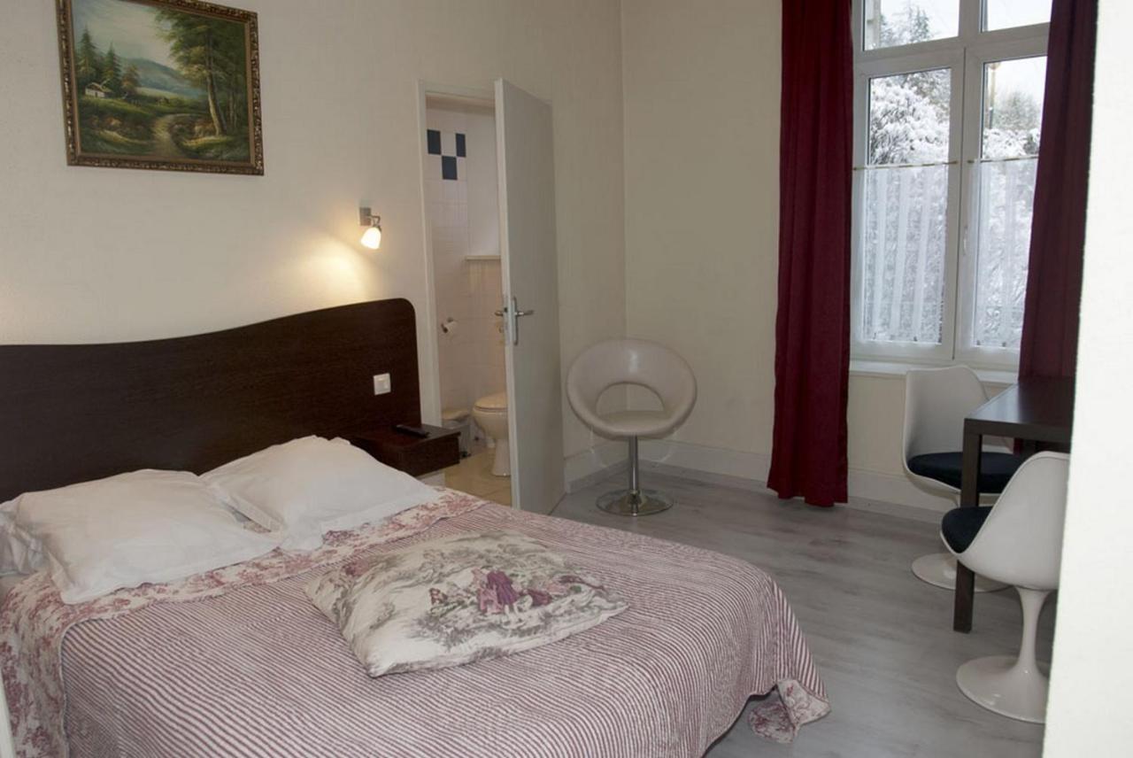 Acacias Apparts Hotel 플롬비에레레뱅 객실 사진