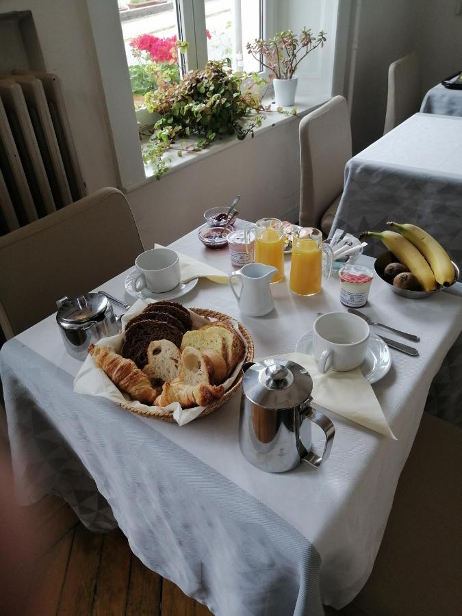 Acacias Apparts Hotel 플롬비에레레뱅 외부 사진