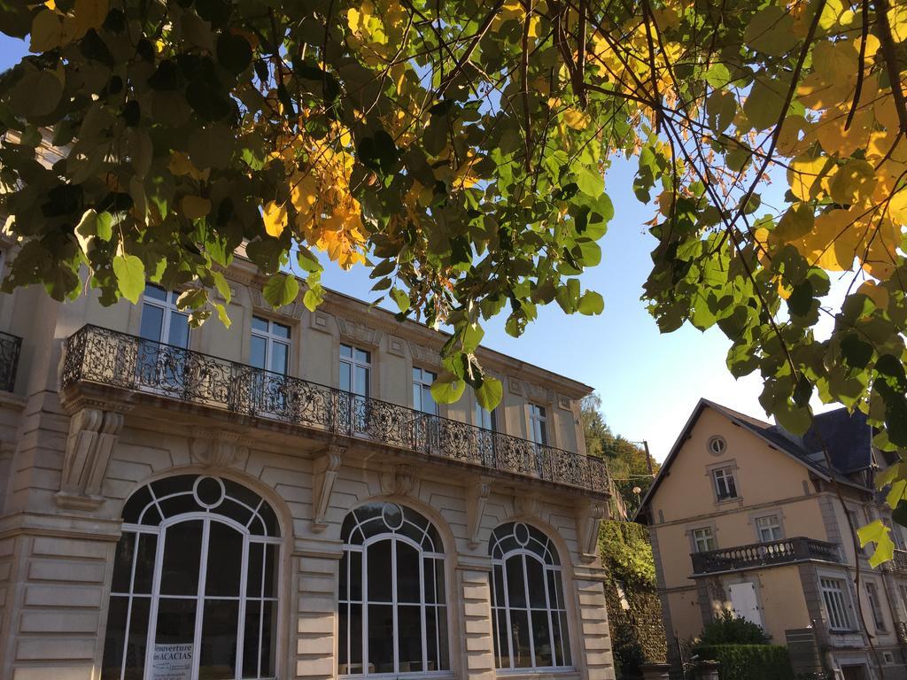 Acacias Apparts Hotel 플롬비에레레뱅 외부 사진